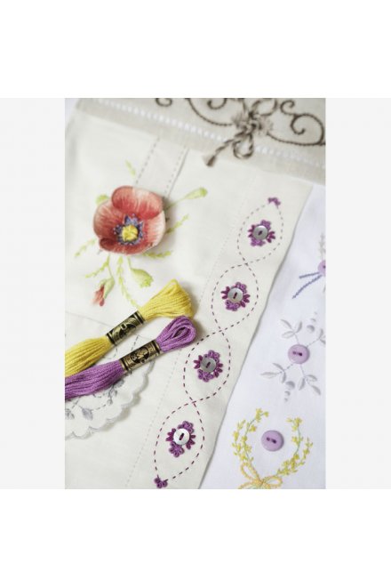 BOOKLET TRADITIONAL EMBROIDERY【新色図案集】