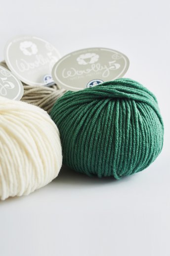 Laine Woolly 5