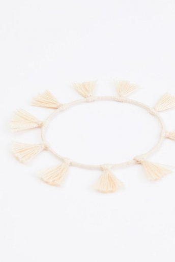 Bracelet with Ecru Tassels - pattern