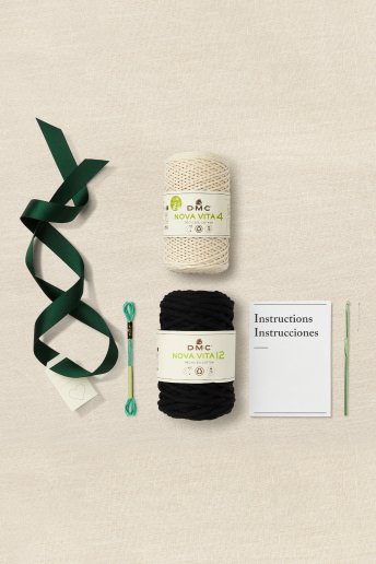 Monochrome Placemats - Crochet Kit - Gift of stitch
