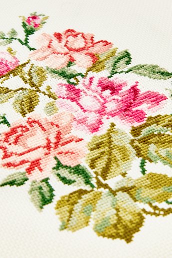 Aida Embroidery Fabric 16 count - 6 pts/cm