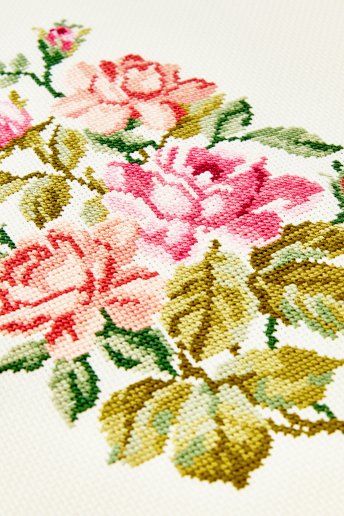 Aida Embroidery Fabric 18 count - 7 pts/cm