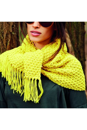 Modelo tricot inaya bufanda amarilla
