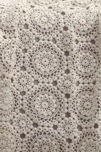 Couvre - lit - motif crochet