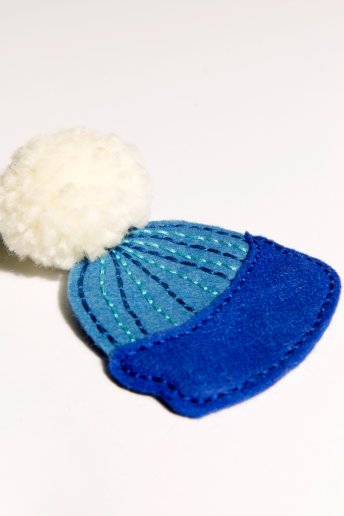 Décoration bonnet de laine - motif loisirs créatifs