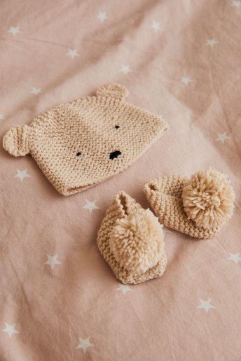  Teddy Hat & Booties - Knitting Kit - Gift of stitch